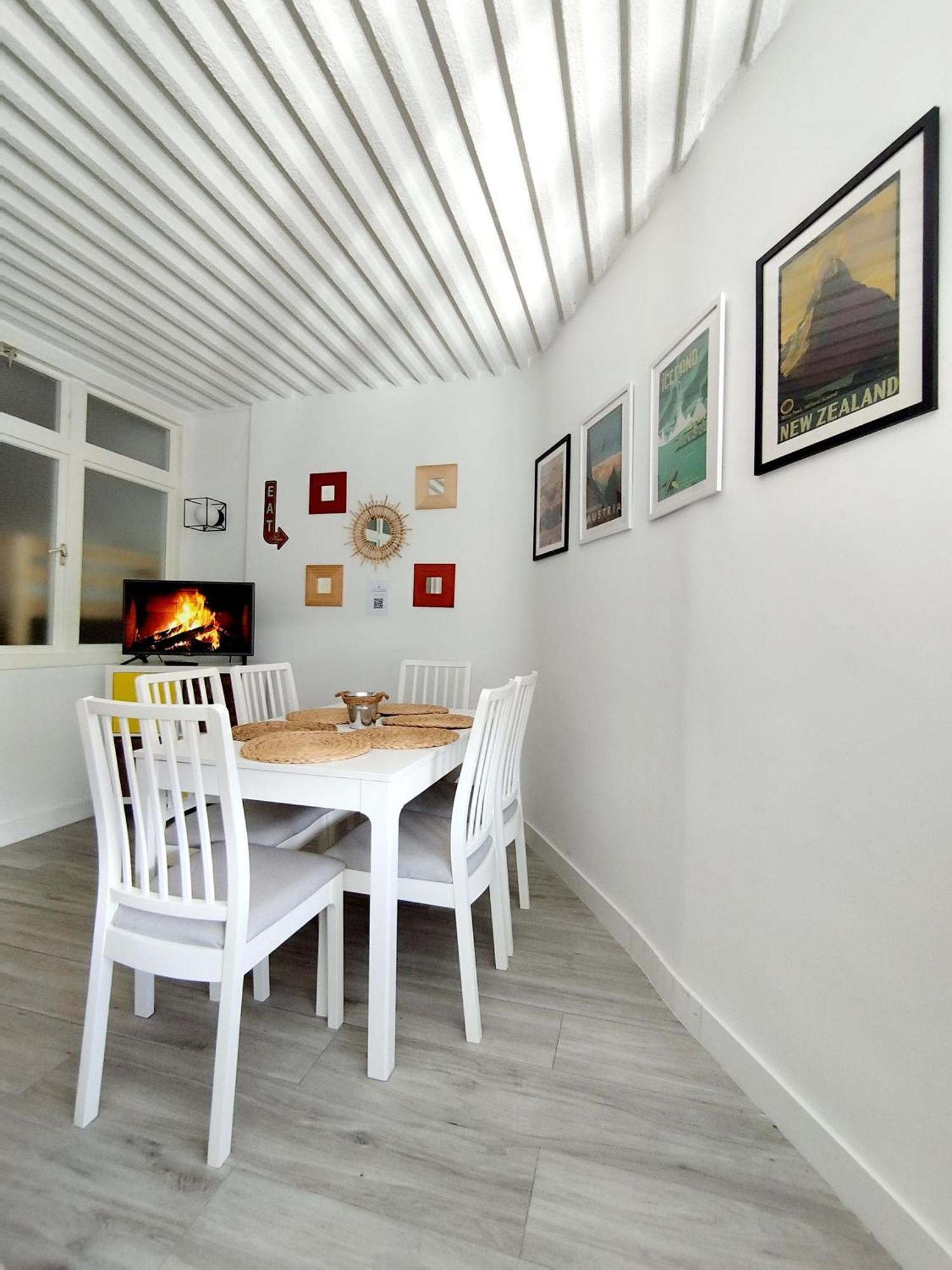 Apartamentos Deluxe Con Parking Y Wifi By Surynieve سْييرا نيفادا الغرفة الصورة